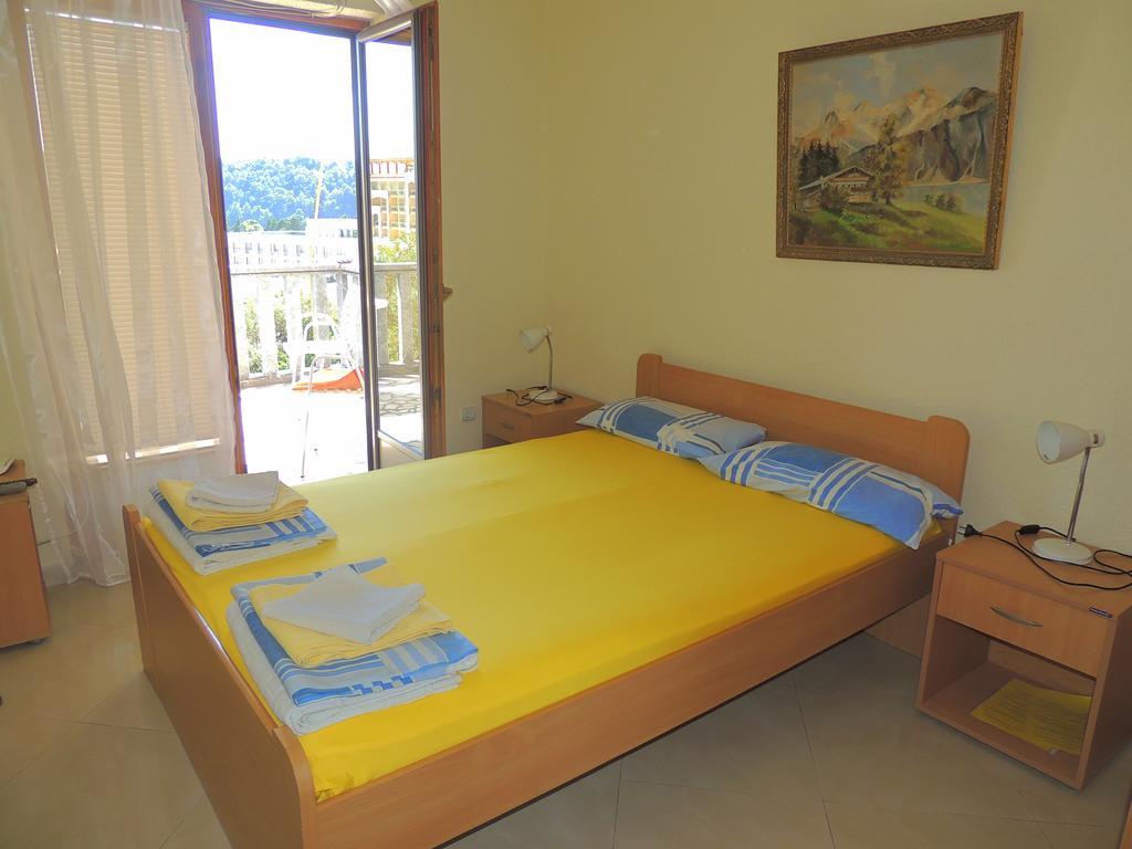 Rooms Villa Desa บุดวา ภายนอก รูปภาพ