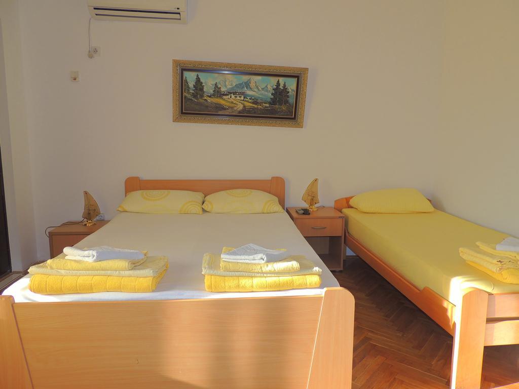Rooms Villa Desa บุดวา ภายนอก รูปภาพ